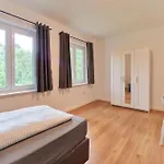 Дом отдыха Monteurwohnungen - Romika - Naehe Trier - Grosser Parkplatz *