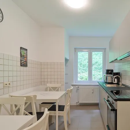 Feriehus Monteurwohnungen - Romika - Naehe Trier - Grosser Parkplatz *