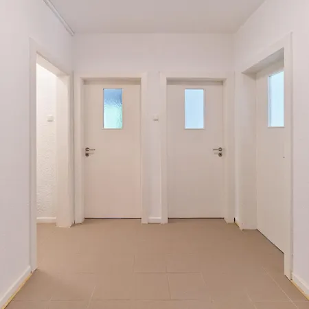 Vakantiehuis Monteurwohnungen - Romika - Naehe Trier - Grosser Parkplatz *