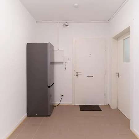 Monteurwohnungen - Romika - Naehe Trier - Grosser Parkplatz Vakantiehuis *