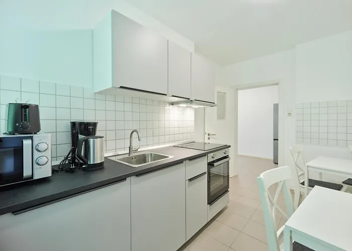 Monteurwohnungen - Romika - Naehe Trier - Grosser Parkplatz * Gusterath