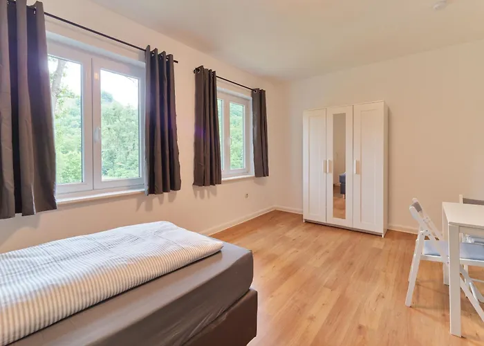 Feriehus Monteurwohnungen - Romika - Naehe Trier - Grosser Parkplatz *